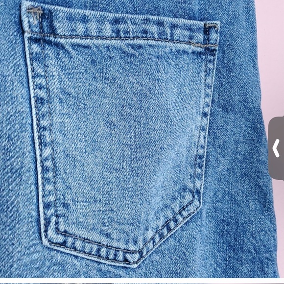 Free People We The Free Zip It Up Denim Mini Skirt
Size: 0 Free People Size 25 - Picture 8 of 9